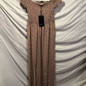 🌺NWT Amoli Brown Floral Maxi Dress (Bundled price-BIN2)